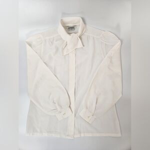 Vintage Preppy Blouse For Woman White Shirt Jonquil Size 8 White Blouse‎